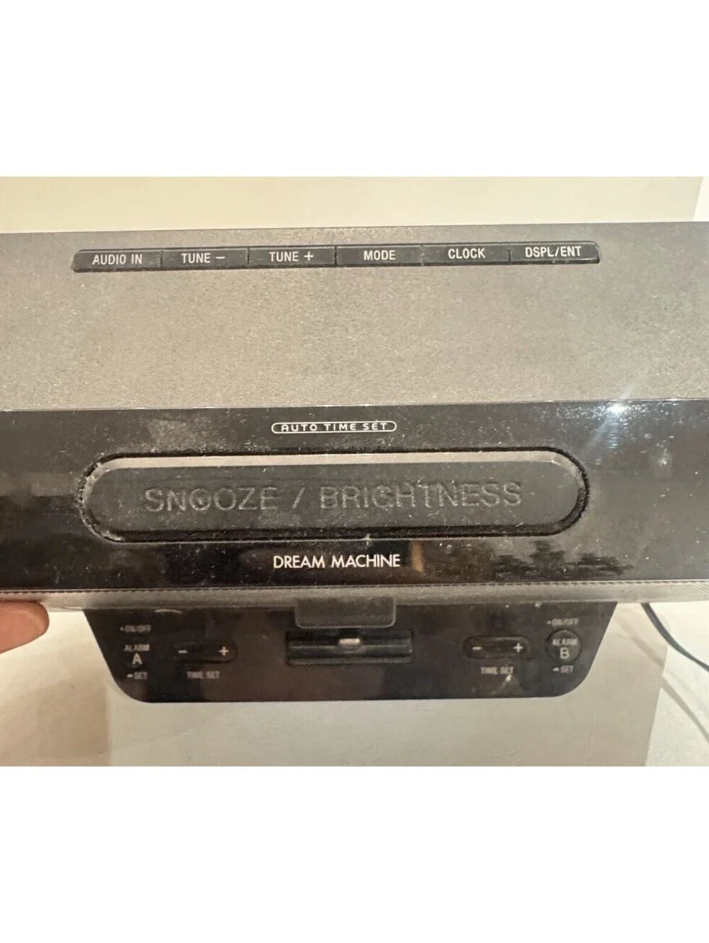 Sony ICF-CS15iPN Dream Machine Speaker Dock Clock Radio for 30 Pin iPod & iPhone